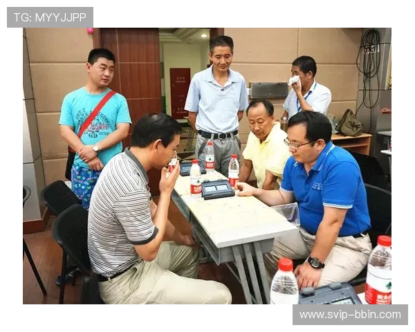 大家乐棋牌带你体验最正宗的线上棋牌娱乐新体验,随时随地享受精彩对战乐趣